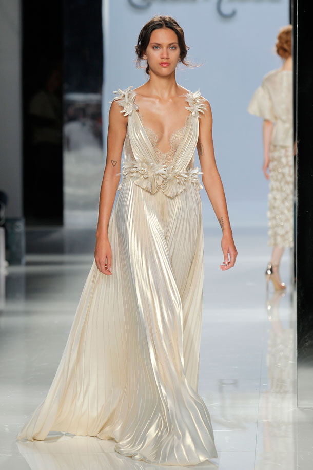 ilovebrides.pt Carla Ruiz 2018 Barcelona Bridal Fashion Week 2017